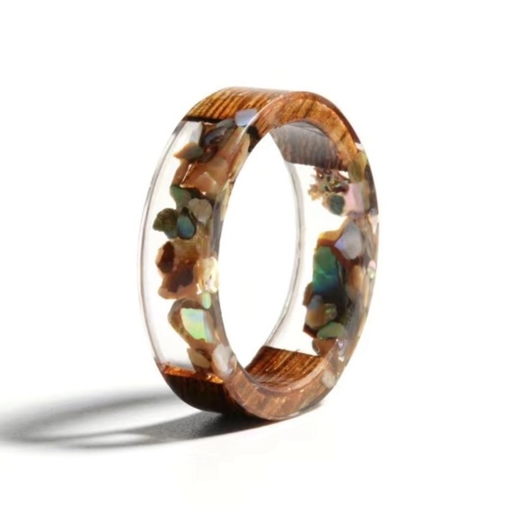 Floral wood resin ring - Picture 2 of 4